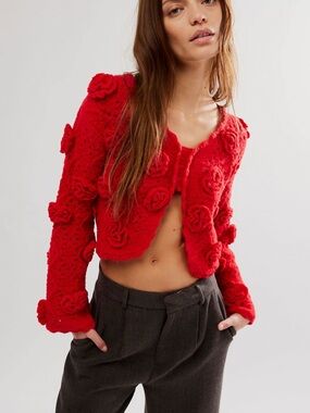 TACH Red Cropped Floral Applique Knit Cardigan